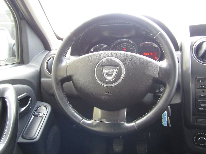 Dacia Duster (2014) 1.6 16V 77kW 4X4 - fotka 16 z 37