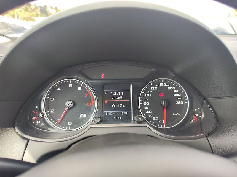 Audi Q5 2.0 TFSi/155kW Quattro ČR - fotka 15 z 30