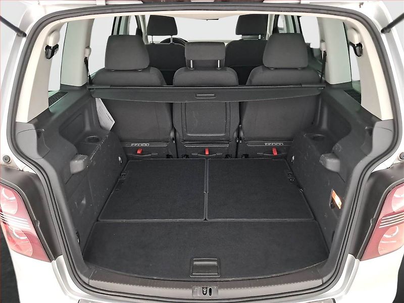 Volkswagen Touran (2007) 1.4 TSI, Automat, 7 míst - fotka 14 z 18