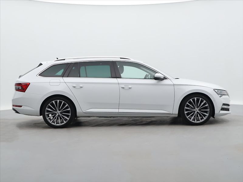 Škoda Superb 2,0 TDI 140kW DSG 4x4 CZ L&K - fotka 8 z 34