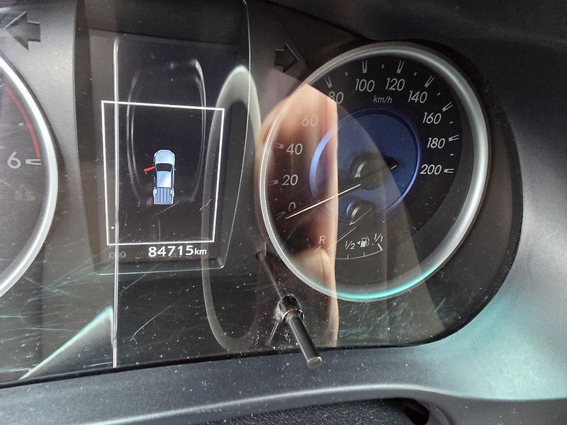 Toyota Hilux 2.4-NEJETÉ V TERÉNU-TOP STAV - fotka 8 z 10