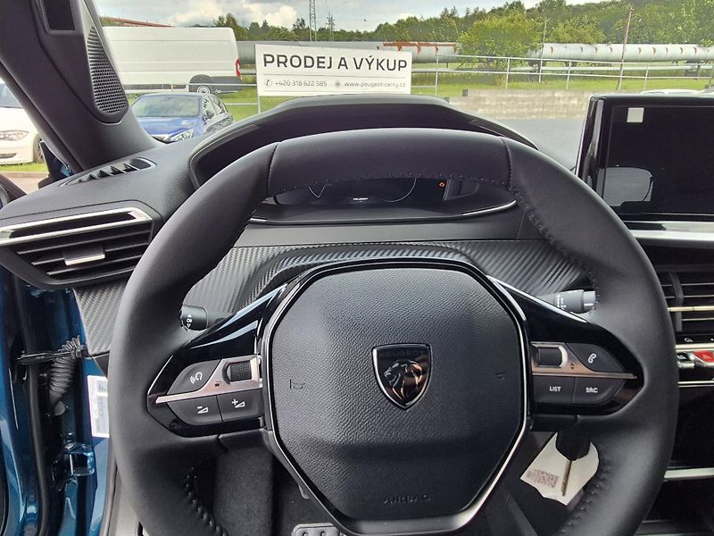 Peugeot 2008 (2026) ALLURE Turbo 100 MAN6 - fotka 15 z 21