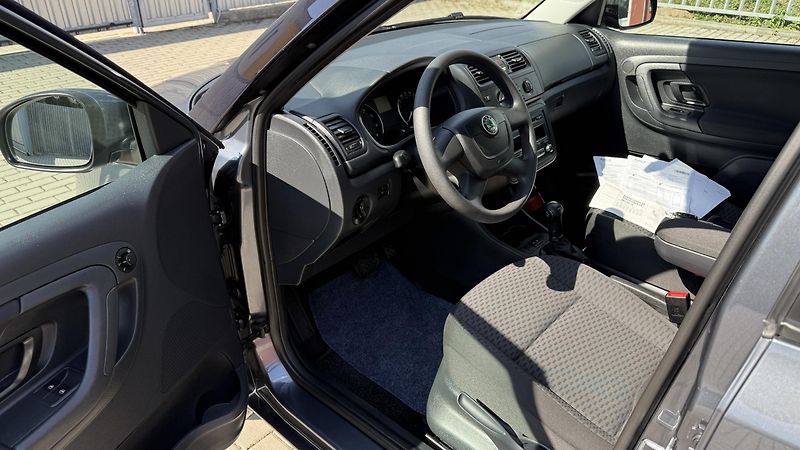 Škoda Fabia 1.2TSi*77kW*DSG*AUTOMAT*SPORT* - fotka 16 z 30