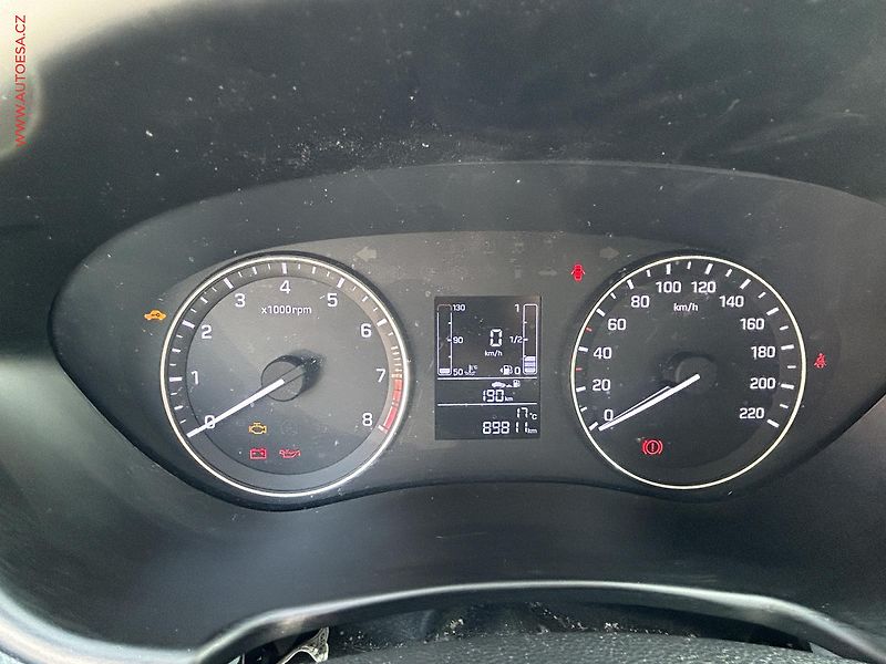 Hyundai i20 (2015) 1.2i, 1.maj,ČR, servis.kniha - fotka 16 z 16