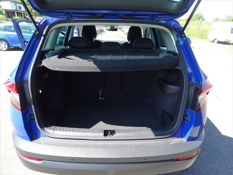 Škoda Karoq 1,0 TSi Business  85 kW - fotka 17 z 31