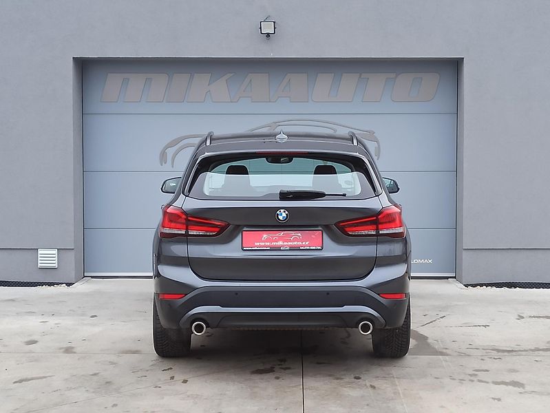 BMW X1 sDRIVE 20i 141kW ČR  - fotka 6 z 28