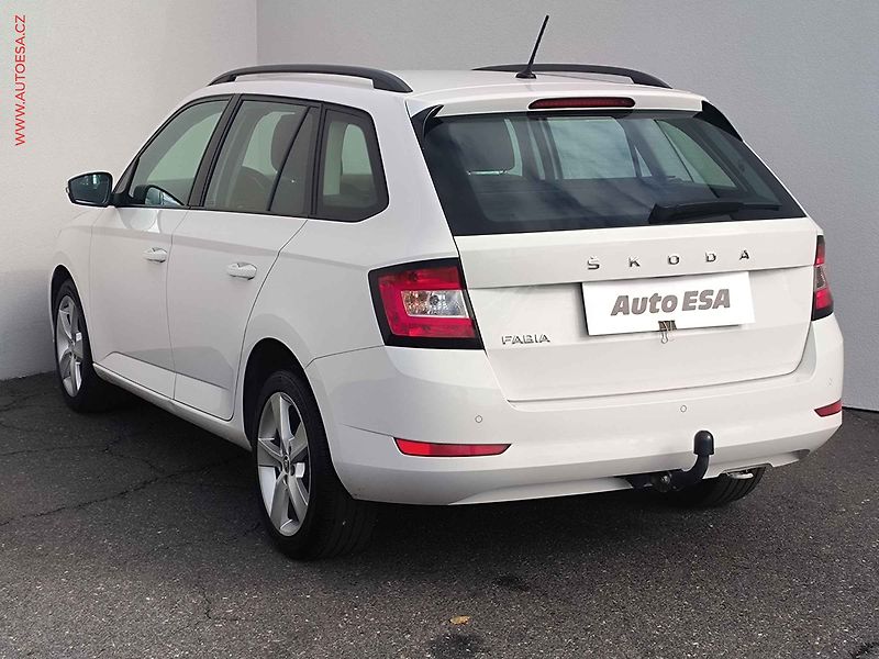 Škoda Fabia (2022) 1.0 TSi, 1.maj,ČR, Ambition - fotka 6 z 21
