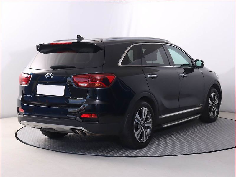 Kia Sorento (2019) 2.2 CRDi, Automat, Serv.kniha - fotka 5 z 20