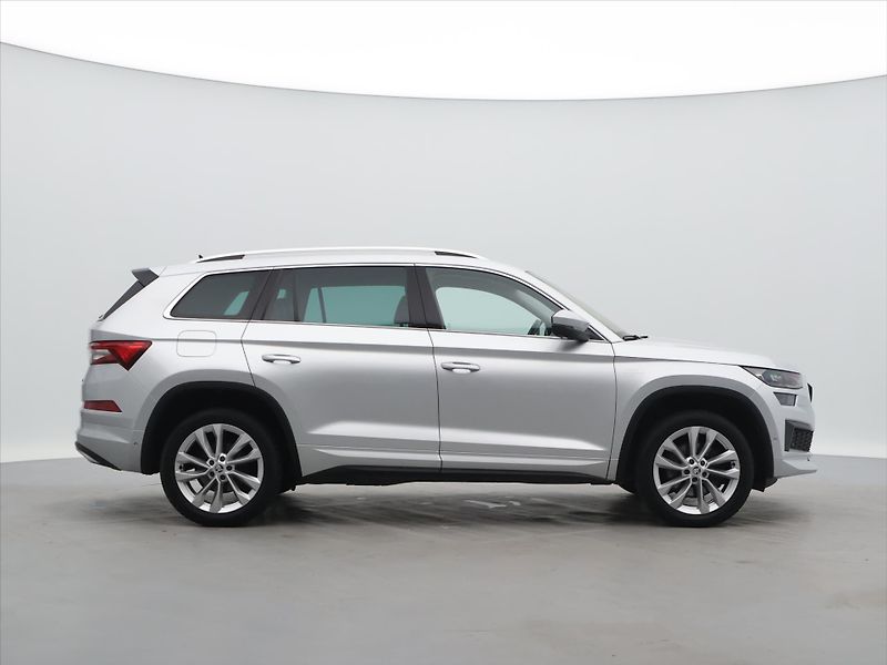 Škoda Kodiaq 2,0 TDI 147kW DSG 4x4 L&K DPH - fotka 6 z 23