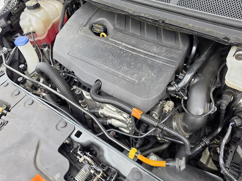 Ford S-MAX 1.5 i Navi Parkovací senzory  - fotka 17 z 37
