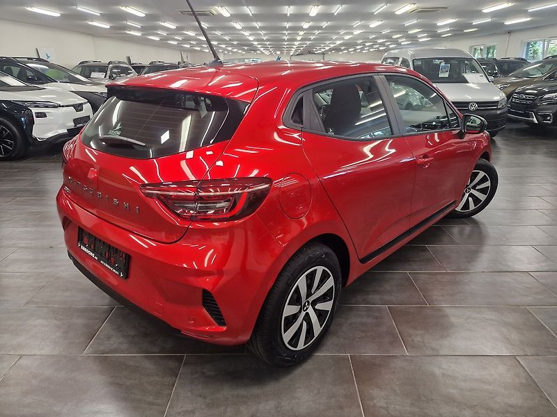 Mitsubishi Colt (2024) Invite+ 67 kW 2024 800km - fotka 54 z 60