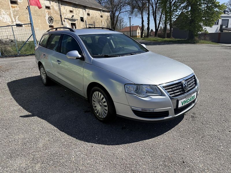 Volkswagen Passat 1,9 TDI 77kW - fotka 3 z 17