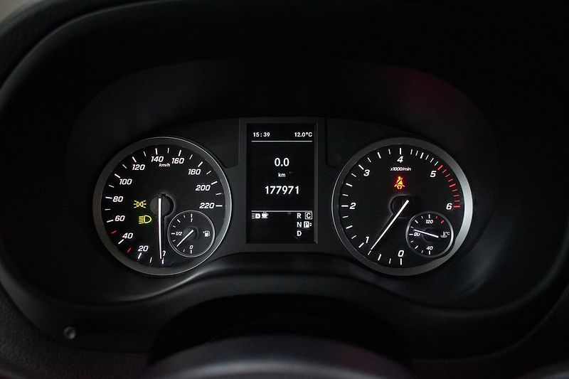 Mercedes-Benz Vito 114 CDI TAŽNÉ*KAMERA*DPH*ČR 1M - fotka 20 z 35