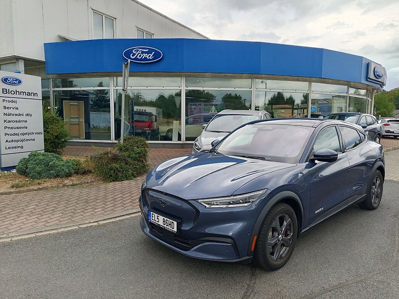 Ford Mustang Mach-E (2021) Extended Range - 99Kwh baterie - fotka 13 z 22