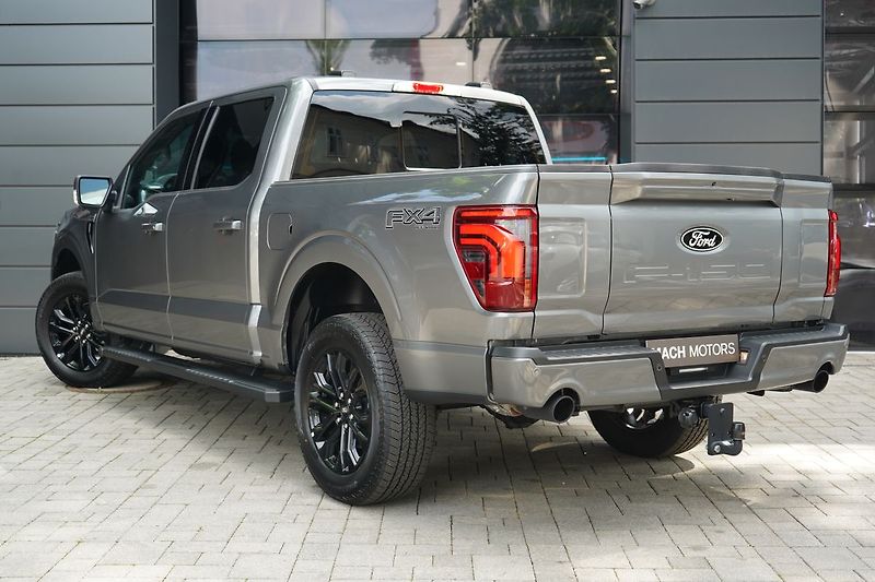 Ford F-150 (2025) Lariat 5,0 298 kW - fotka 11 z 59