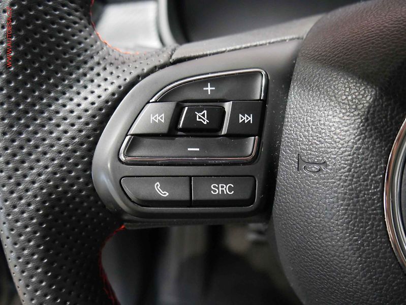 MG ZS (2024) 1.5, ČR, servis.kniha - fotka 13 z 22
