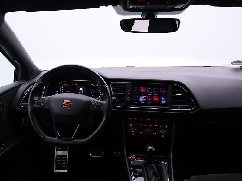 Seat Leon 2,0 TSI Cupra 221kW 4Drive DSG - fotka 30 z 38