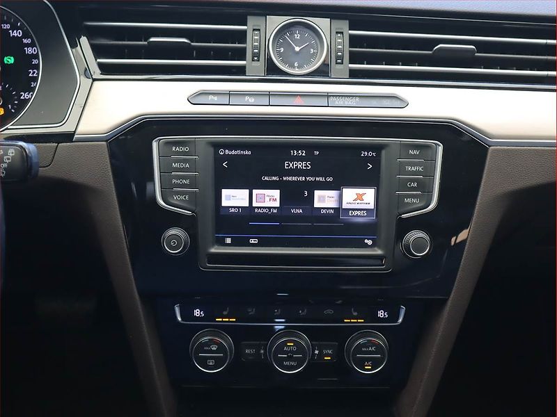 Volkswagen Passat (2016) 2.0 TDI, Automat, Serv.kniha - fotka 12 z 22