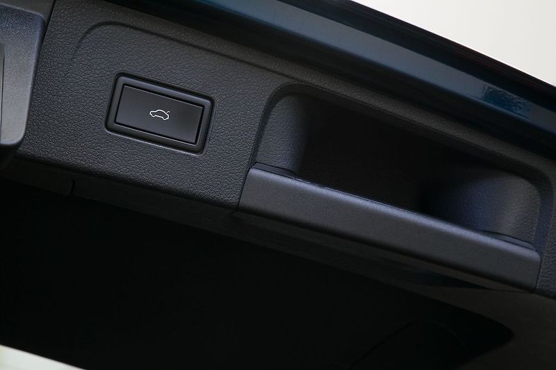 Volkswagen Passat 2.0TDI 110kW DSG Tažné Kamera - fotka 29 z 30