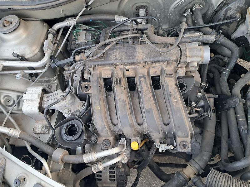 Dacia Sandero (2011) 1.2 16V 55Kw NÁHRADNÍ DÍLY - fotka 6 z 6