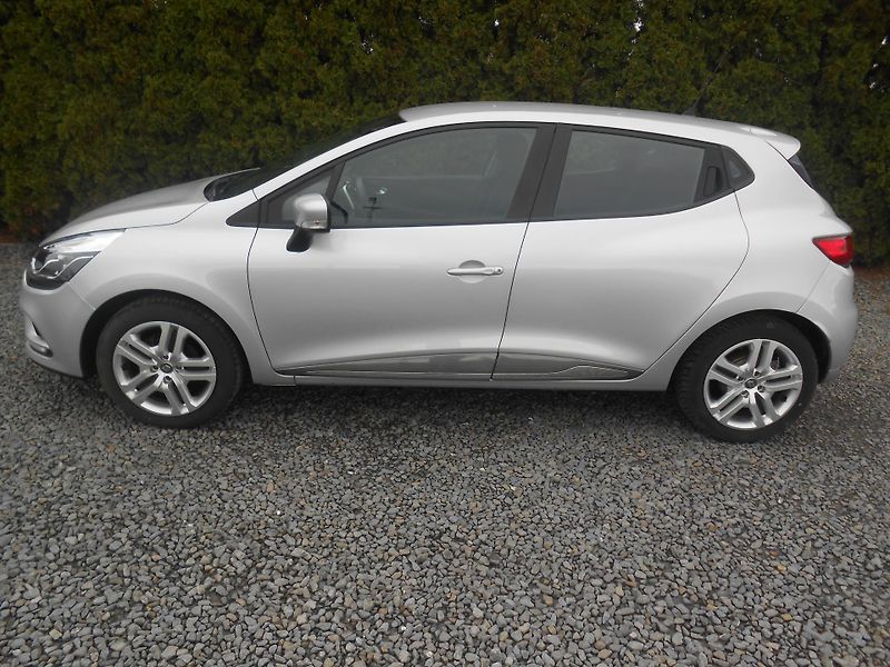 Renault Clio 0,9TCe,NAVI, CHROM, 65TKM - fotka 35 z 39