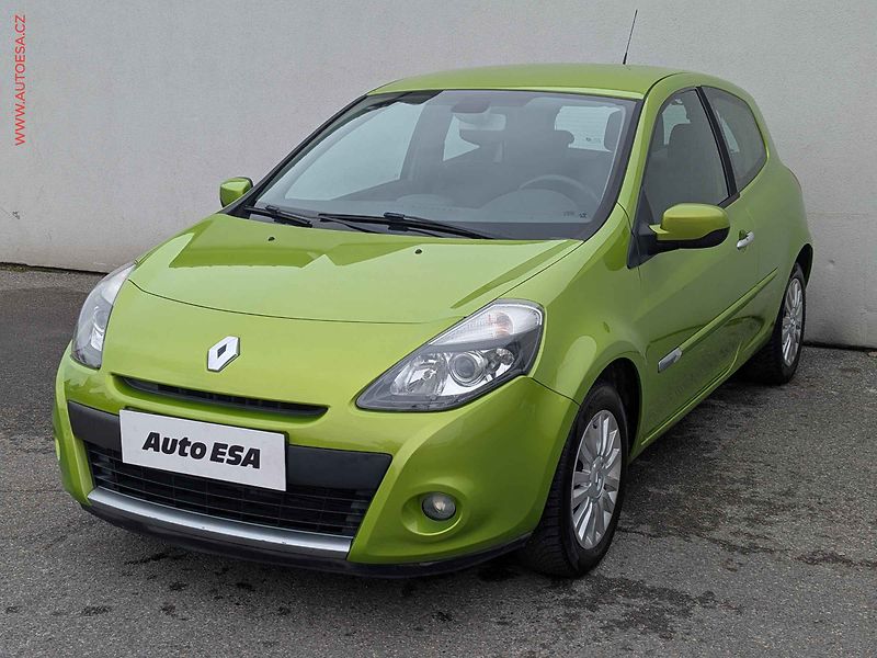 Renault Clio (2009) 1.2i, AAC - fotka 3 z 15