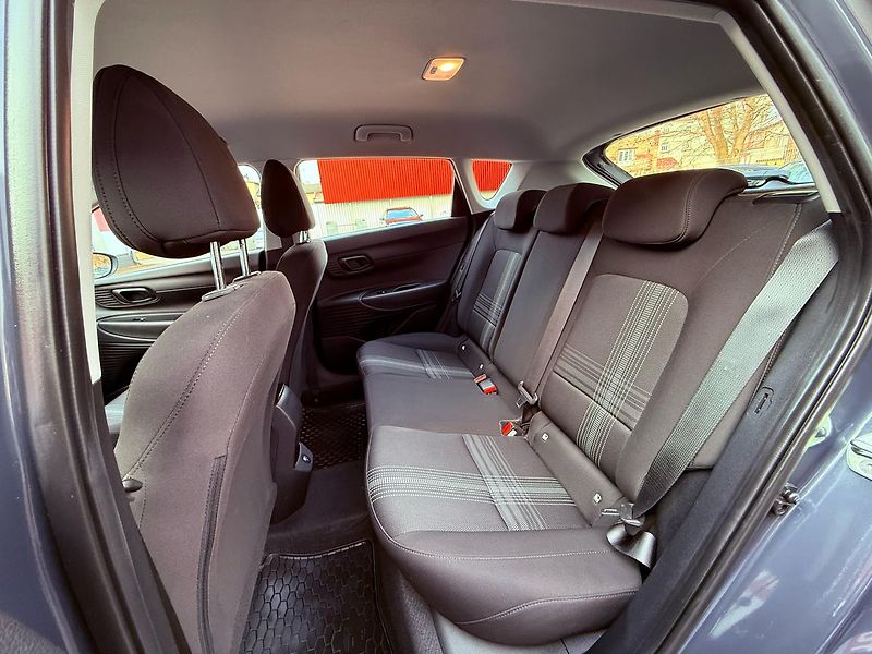 Hyundai Bayon 1.0 T-GDi Comfort Aut., ČR - fotka 11 z 24
