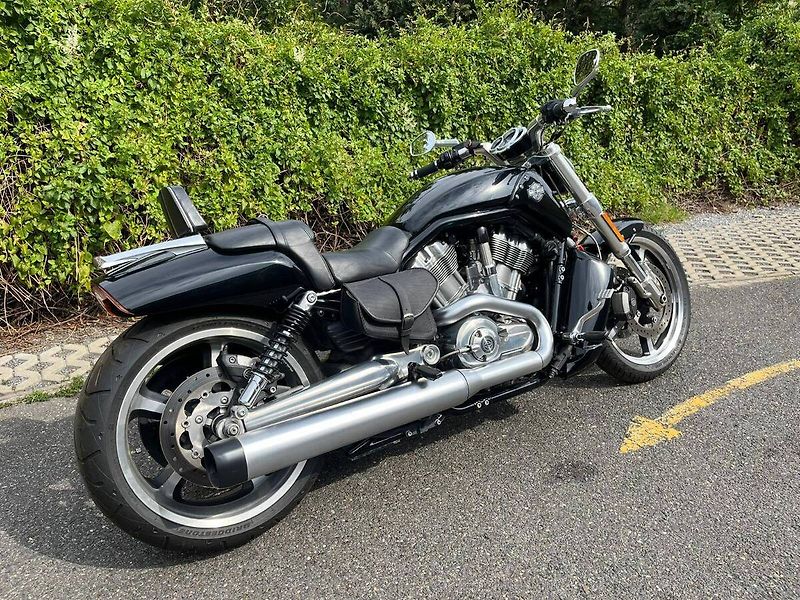 Harley-Davidson VRSCF V-Rod Muscle (2011) - fotka 3 z 13