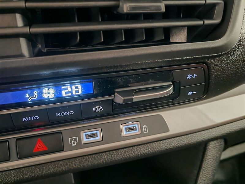 Toyota ProAce Panel Van L2 - 2.0L Diesel 177 - fotka 22 z 26