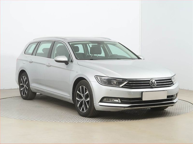 Volkswagen Passat (2014) 2.0 TDI, Navi, Tempomat - fotografie inzerátu