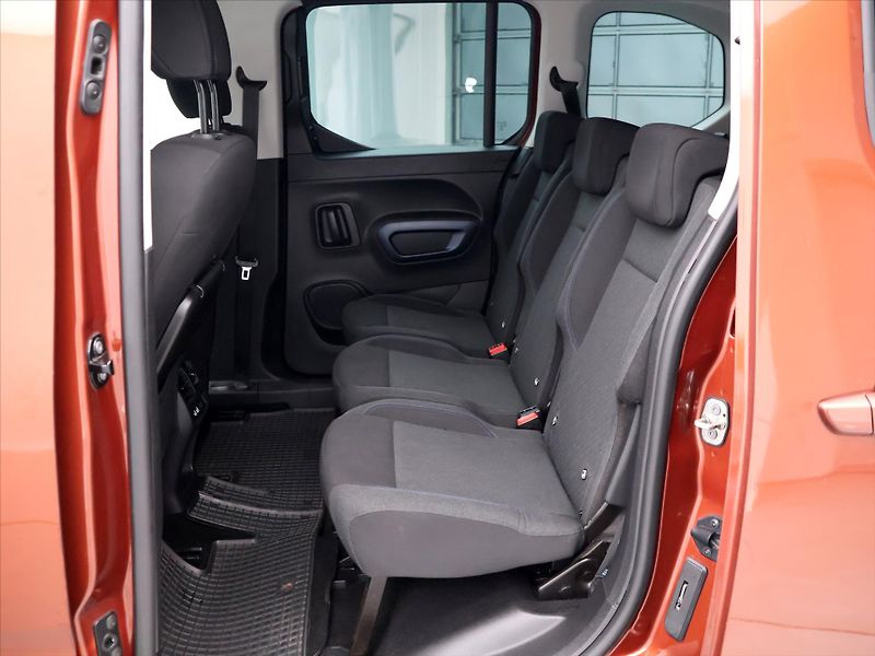 Peugeot Rifter 1,5 HDi 96kW Allure Aut.klima - fotka 14 z 32