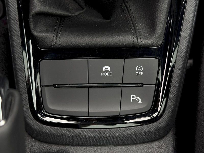 Škoda Kamiq (2026) 1.0 TSI 85 kW Monte Carlo - fotka 14 z 22