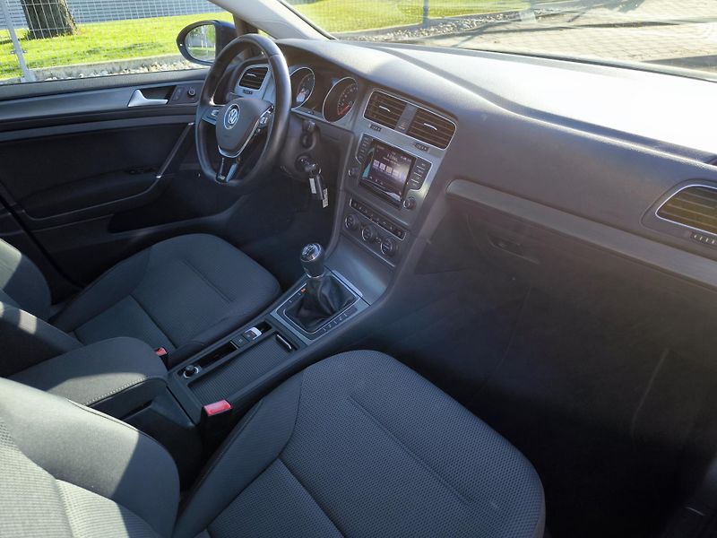 Volkswagen Golf 7 1,4TSI 90kW LED OSRAM 8xALU - fotka 32 z 82