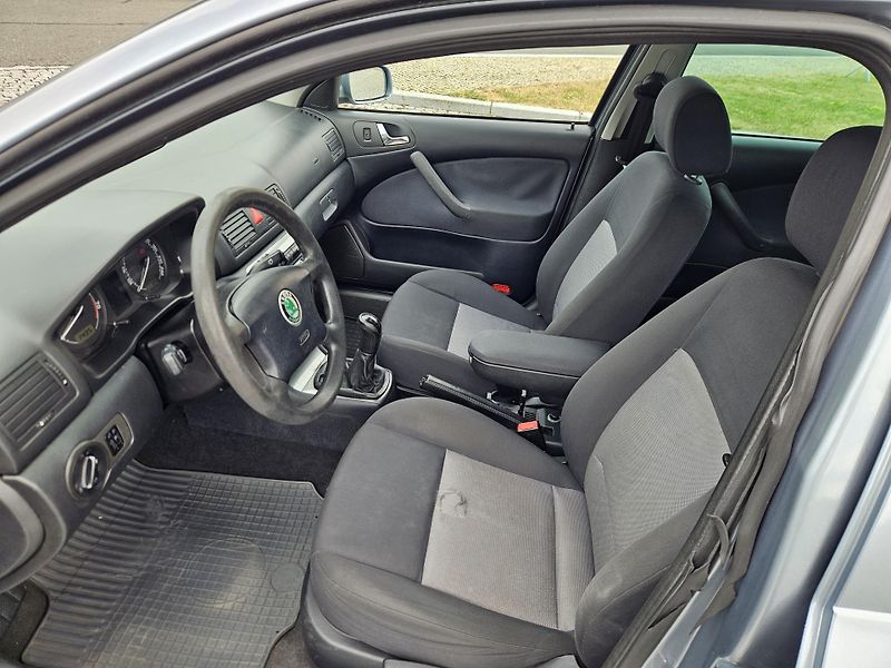 Škoda Octavia (2004) 2L BENZIN, SPLÁTKY  - fotka 11 z 22