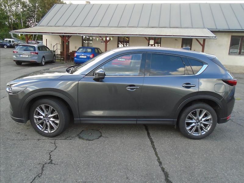 Mazda CX-5 2,2 - fotka 8 z 29