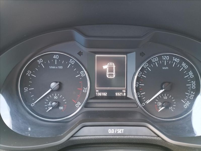 Škoda Octavia 1,2 TSI 77kW Elegance Combi - fotka 11 z 16