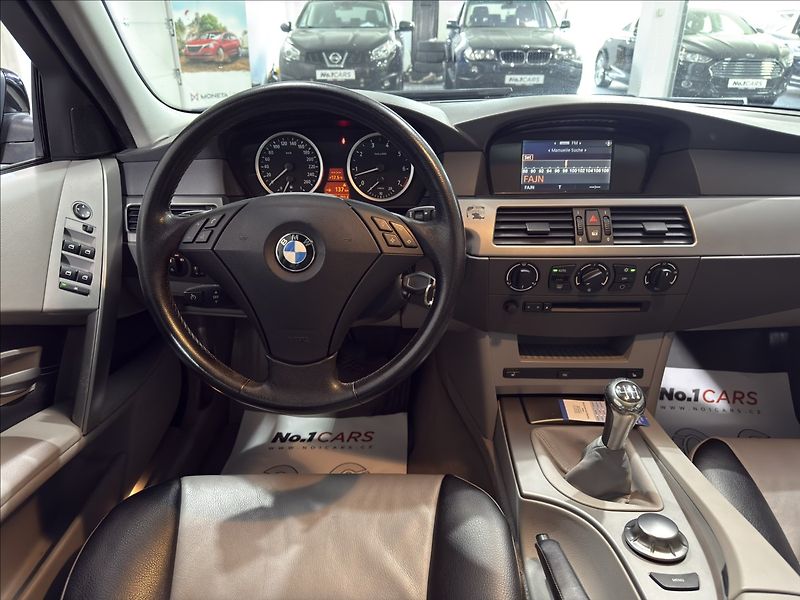 BMW Řada 5 2,2   520i V6 ANGEL SUPER STAV - fotka 22 z 38
