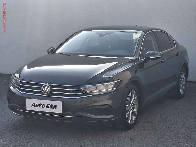 Volkswagen Passat (2020) 1.5TSI, ČR, Business, LED - fotka 3 z 19
