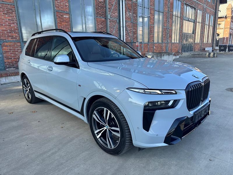 BMW X7 (2025) xDrive40d M SPORT PRO + Záruka - fotka 2 z 34