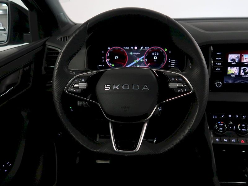 Škoda Karoq (2026) SPORTLINE 2.0TDI 110KW 4x4 DSG - fotka 17 z 46