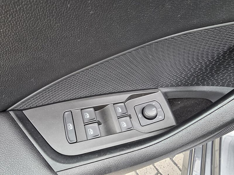 Škoda Octavia (2022) 2.0TDI 85kW ČR NOVÉ 1.MAJITEL - fotka 15 z 19