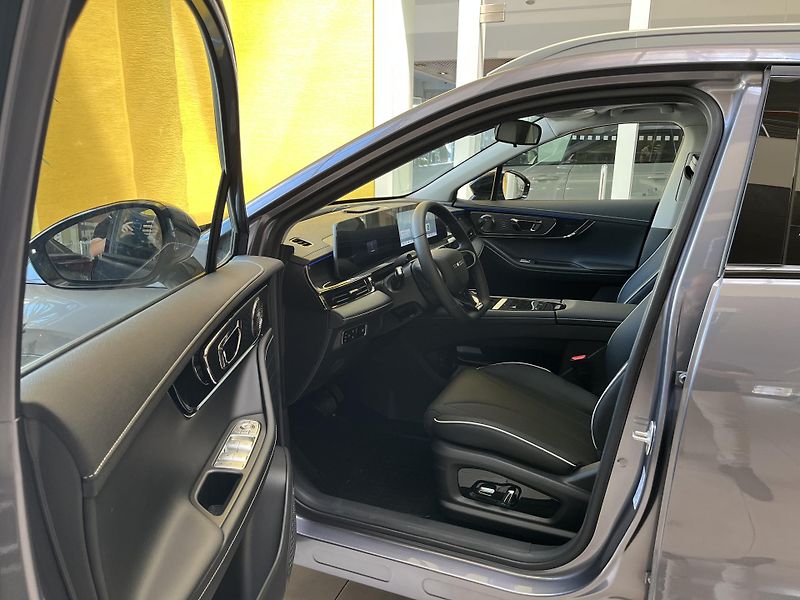 Omoda 5 (2025) 1.6 TGDI PREMIUM - fotka 9 z 15