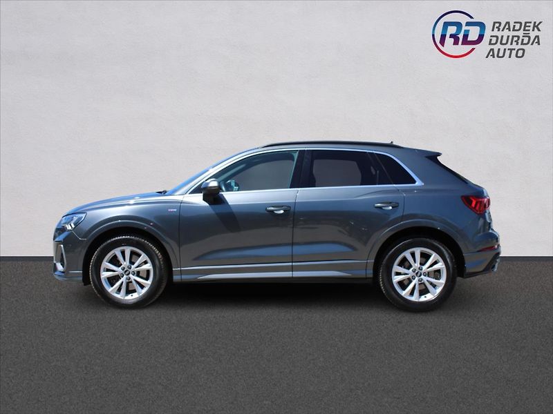 Audi Q3 2,0 TFSI  DPH,A/T,4x4,S-LINE - fotka 8 z 35