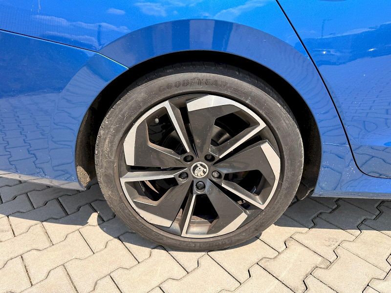 Škoda Octavia (2021) COM RS TD 147/2.0 A7F - fotka 11 z 30