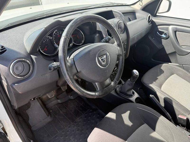 Dacia Duster (2016) 1.6 SCe 84 kW Arctica - fotka 8 z 20