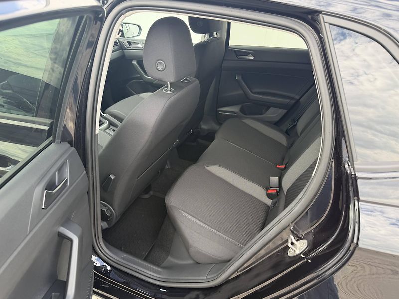 Volkswagen Polo (2025) People 5G 1,0TSi - fotka 21 z 25