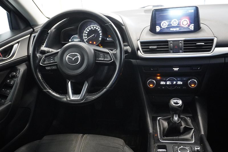 Mazda 3 2,0I SKYACTIV-G - fotka 19 z 25