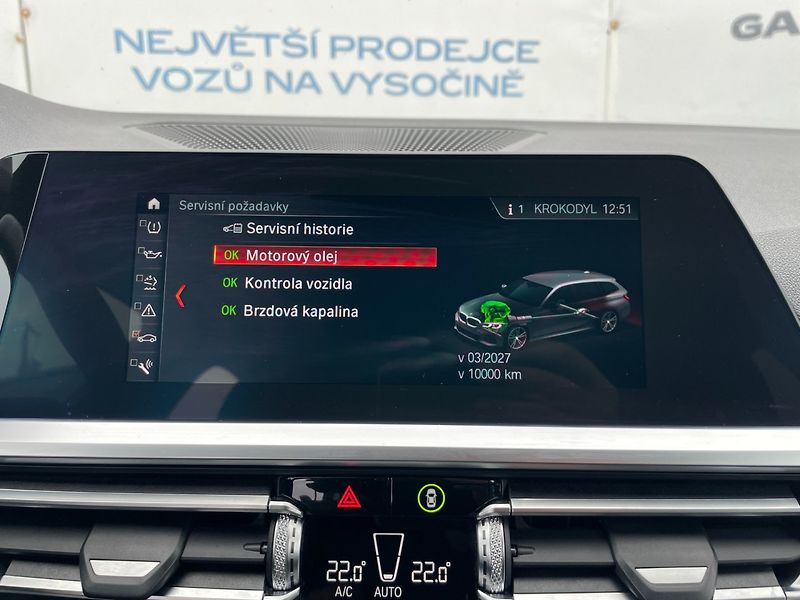 BMW Řada 3 (2020) Com. 318d 110kW Sport! - fotka 33 z 45