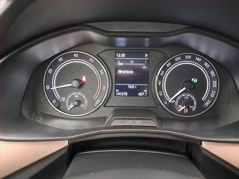 Škoda Scala (2019) Style 1.5 TSI, Automat - fotka 11 z 18