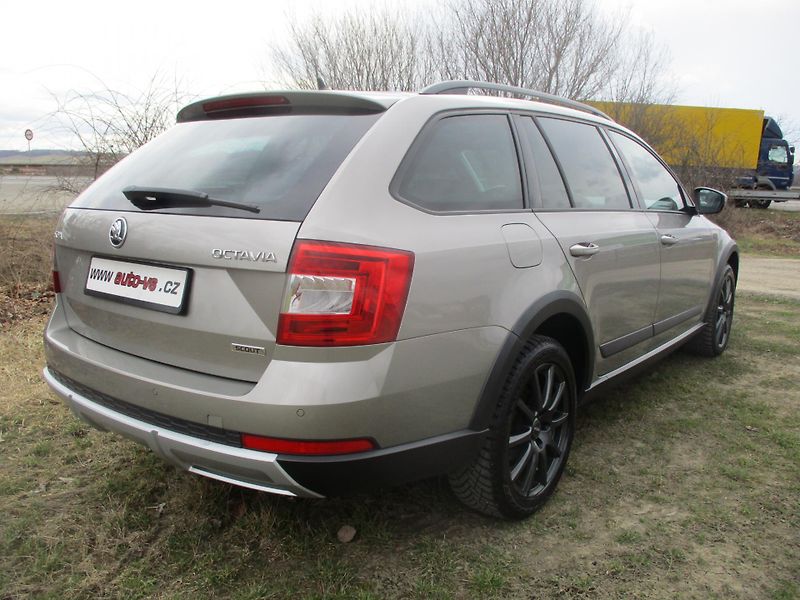 Škoda Octavia SCOUT 2.0TDi RS 135kW DSG - fotka 7 z 46